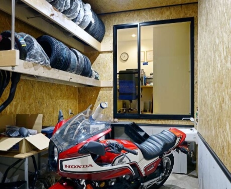 ビルトインガレージ1