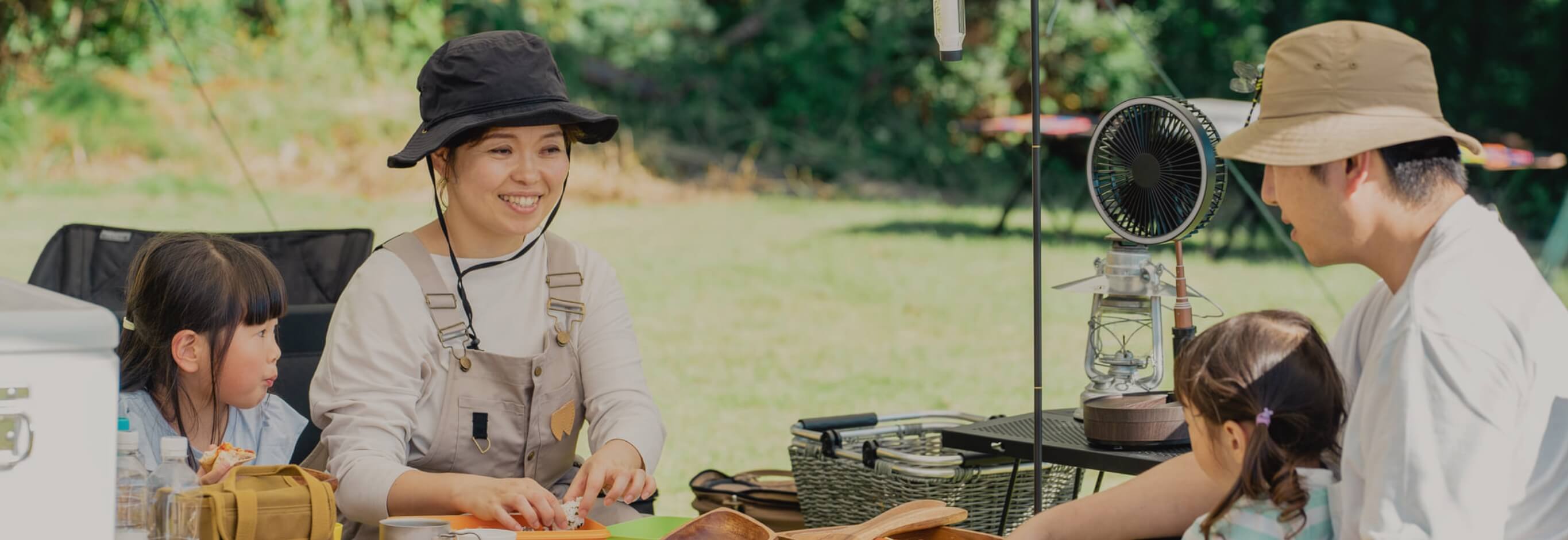 <small>ライフスタイル</small><br>アウトドアな暮らしのイメージ