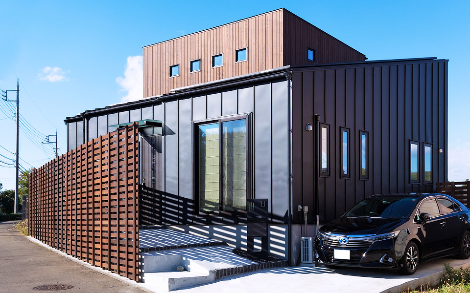 景色を生かしたカーテンウォールがある家の写真1