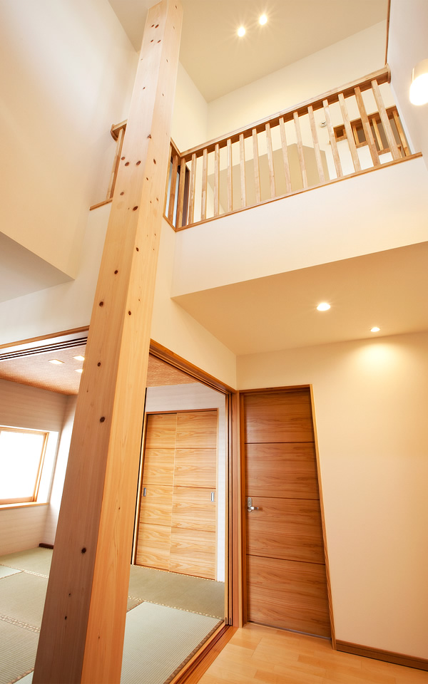 和モダンな家の写真4