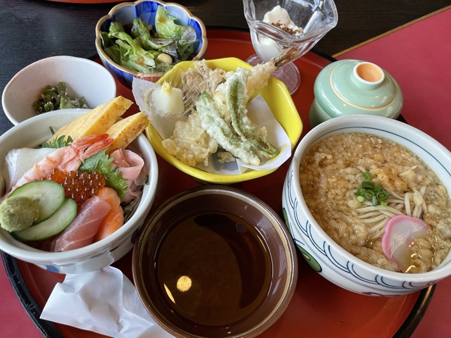 本日の定休日は、、、