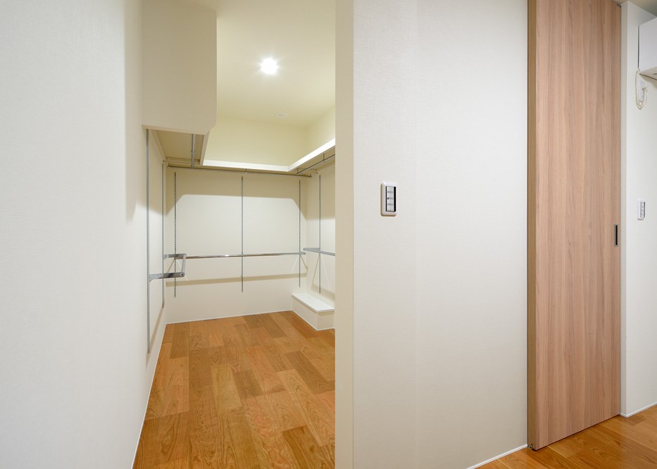 茨城県でリノベーションの会社・工務店をお探しの方へ、ウォークインクローゼットのリノベーション施工事例をご紹介