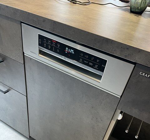 やっとｷﾀ――(ﾟ∀ﾟ)――!!