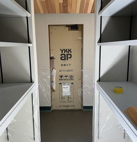 メチャメチャバタコです:(；ﾞﾟ”ωﾟ”):