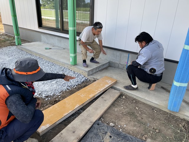 税〇ｷﾞｬｰ Σ (✹Д✹ﾉ;;)ﾉ